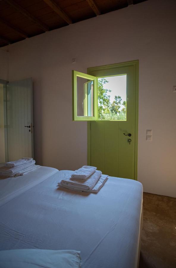 Simboro House - Kythoikies Holiday Houses Kýthira Exterior foto